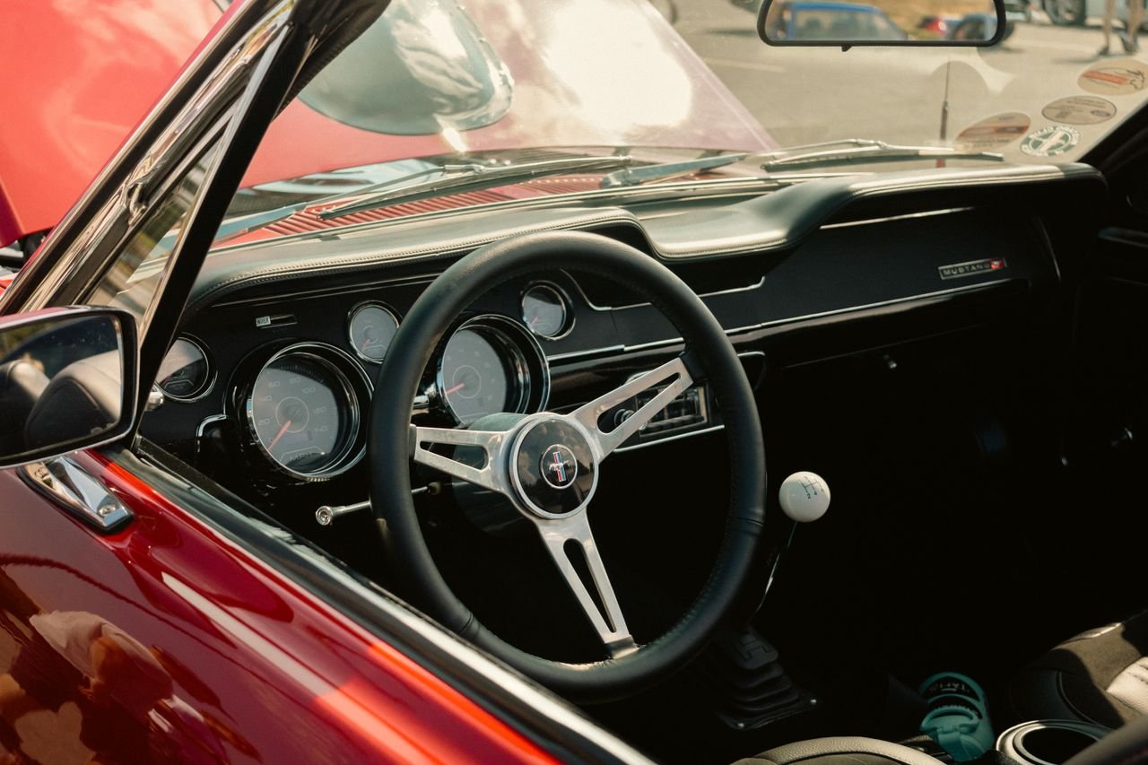 PUR Hot Melt Glue for Automotive Interior