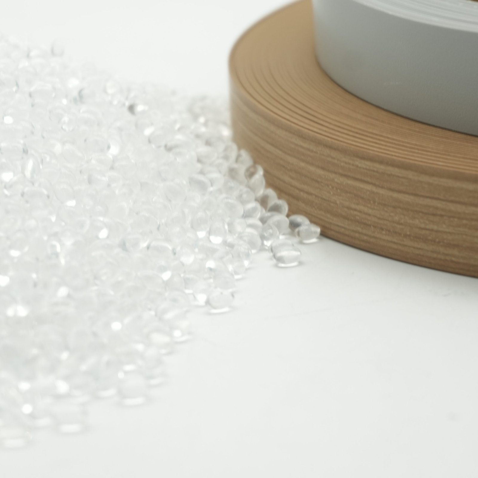 Glue for Edge Banding hot melt pellets with wood veneer and PVC edge banding